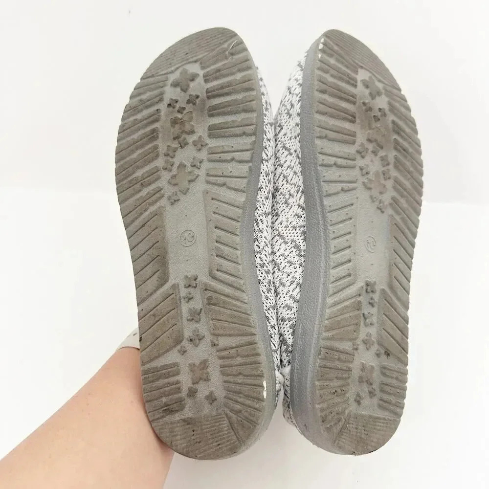 SIMPLY SOUTHERN Womens Size 10 Slip On Shoe Breeze Grey/White - Picture 8 of 8